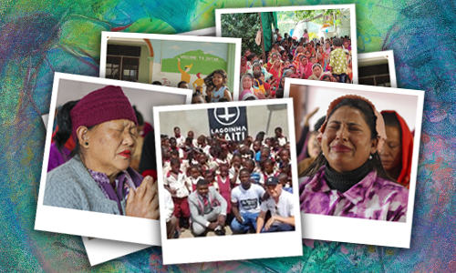 Mãos segurando moedas e uma planta crescendo